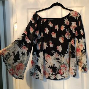 NTW floral lined blouse - off the shoulder style